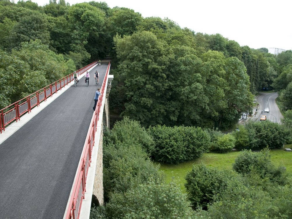 Foto mit Blick auf das Viadukt Ruhrstraße